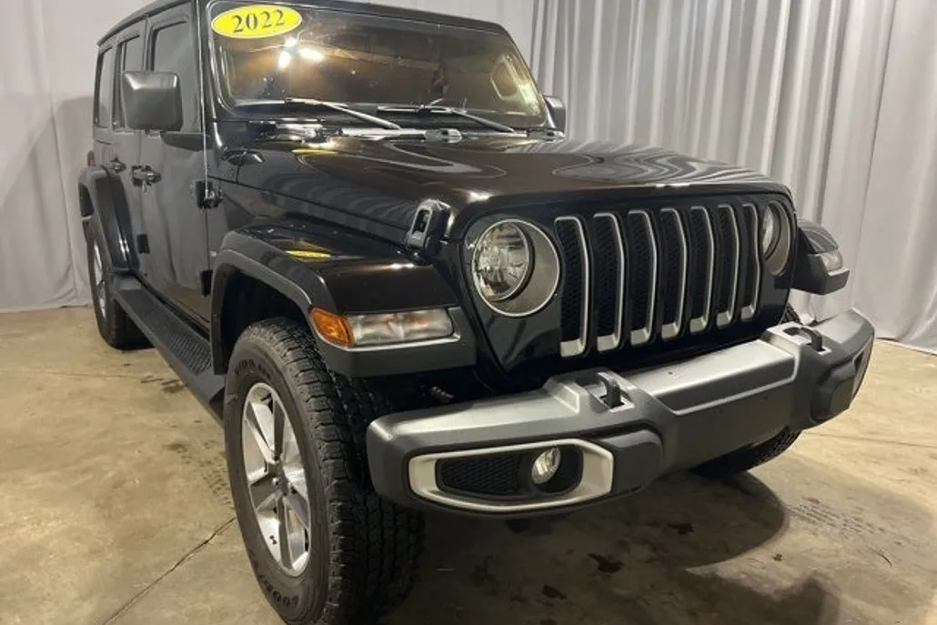 2022 Jeep Wrangler Unlimited Sahara photo 1