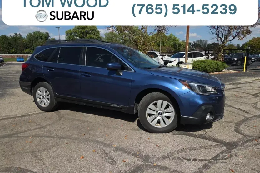 2019 Subaru Outback 2.5i Premium photo 1