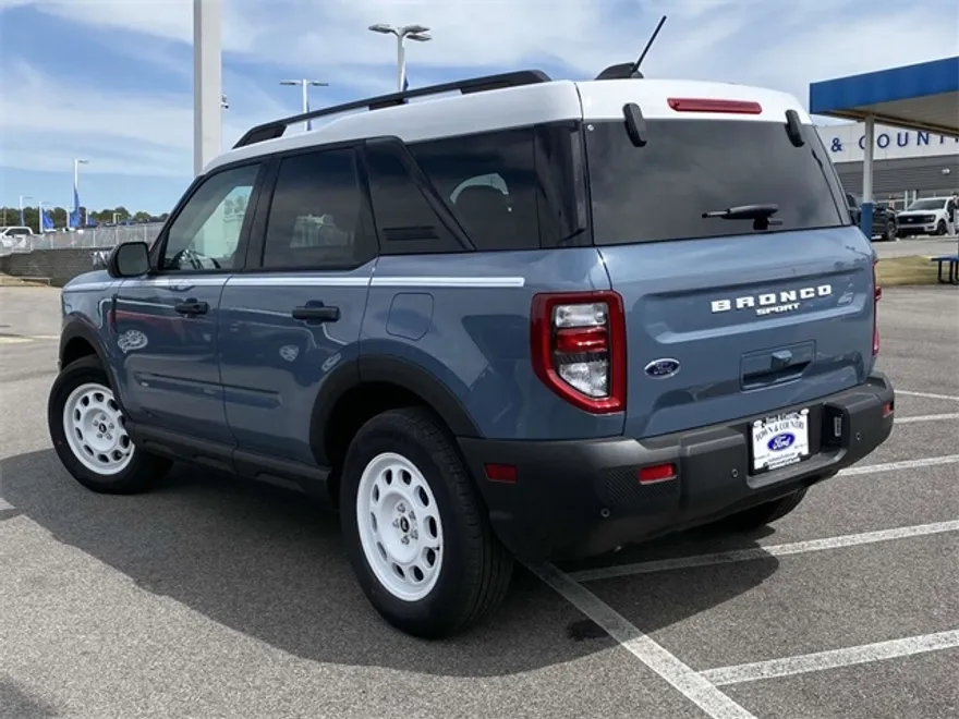 2025 Ford Bronco Sport Heritage photo 1