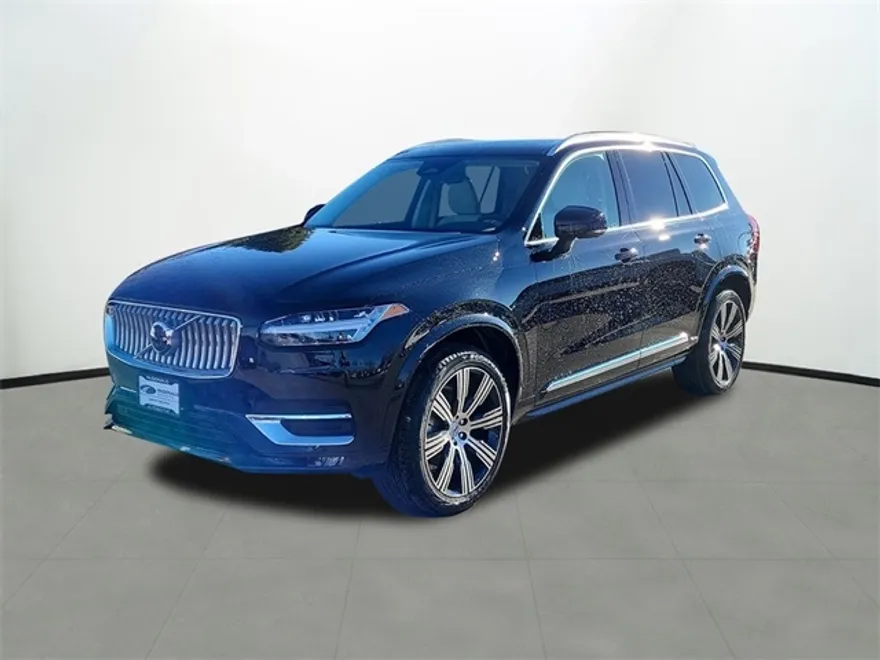 2025 Volvo XC90 Plus photo 1