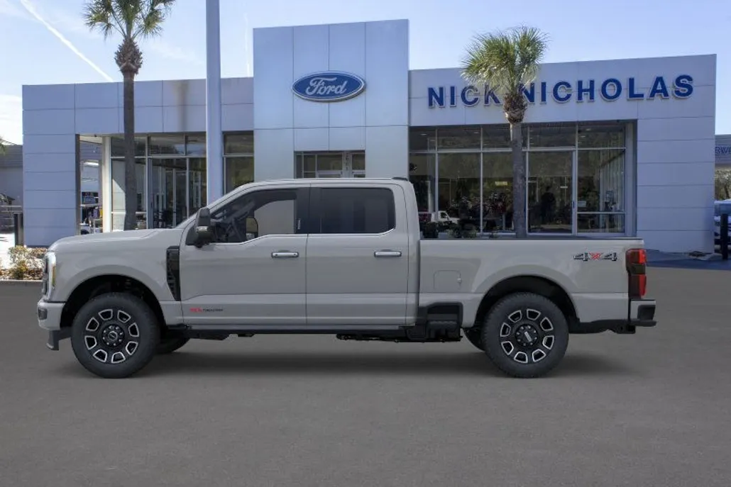 2026 Ford F-350 Platinum photo 1