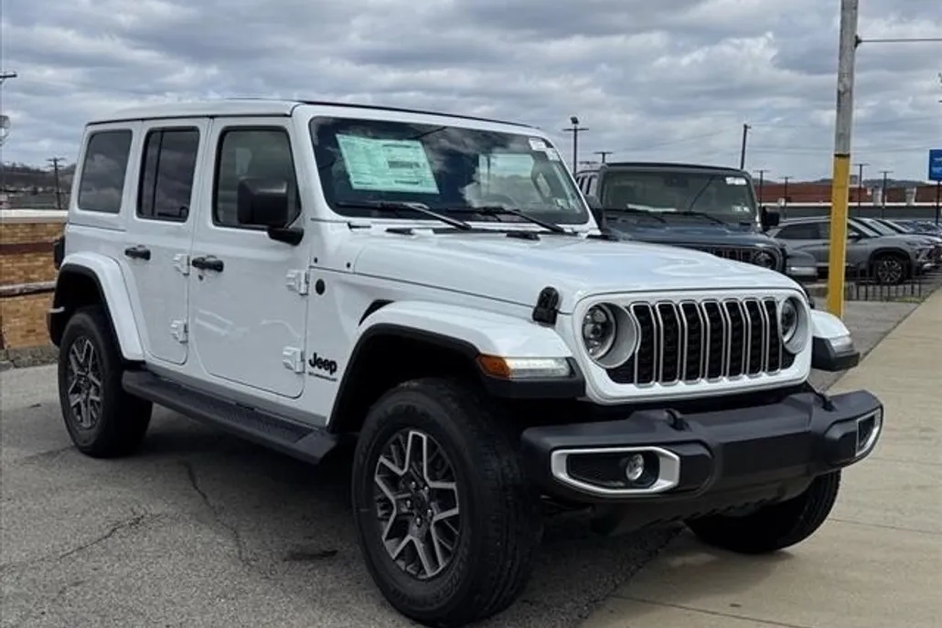 2025 Jeep Wrangler Sahara photo 1