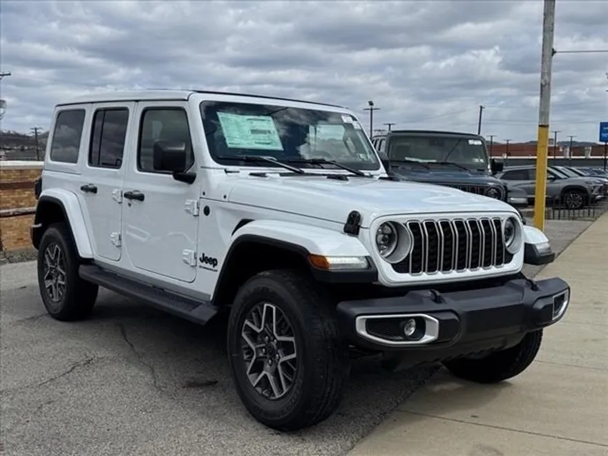 2025 Jeep Wrangler Sahara photo 1
