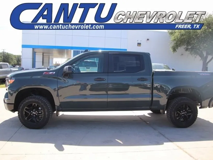 2025 Chevrolet Silverado 1500 Custom Trail Boss photo 1