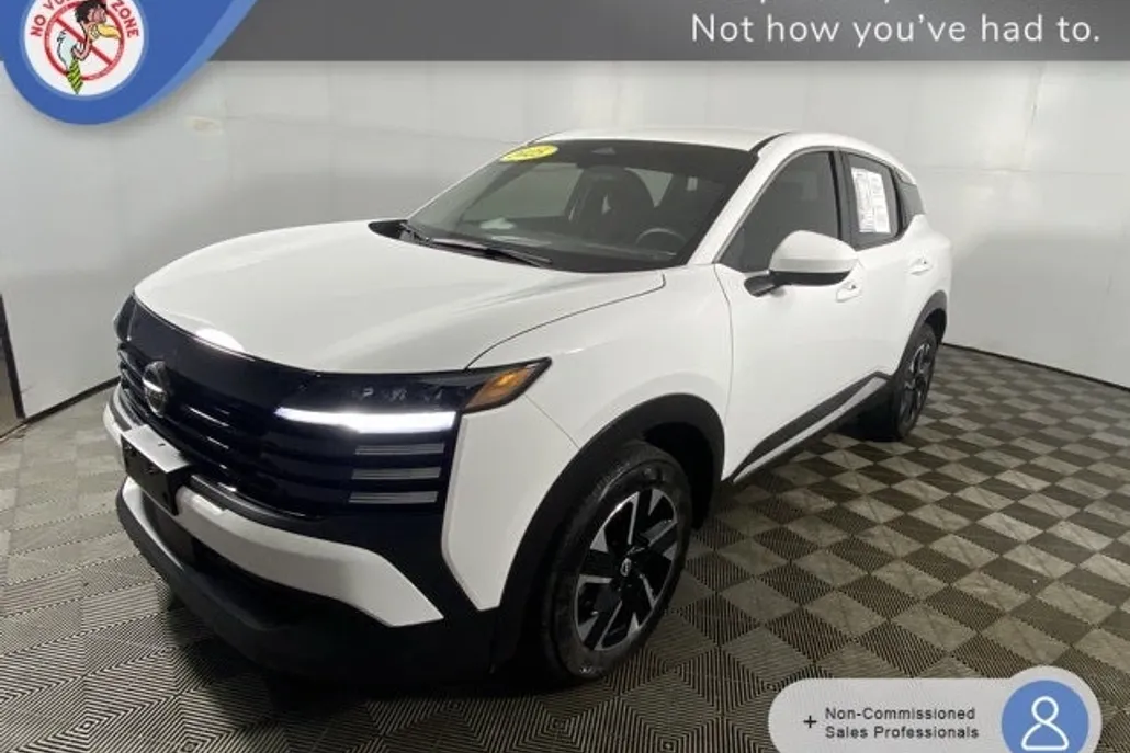 2025 Nissan Kicks SV photo 1