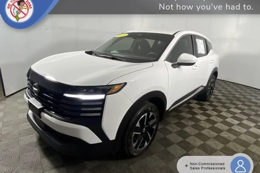 2025 Nissan Kicks SV photo 1