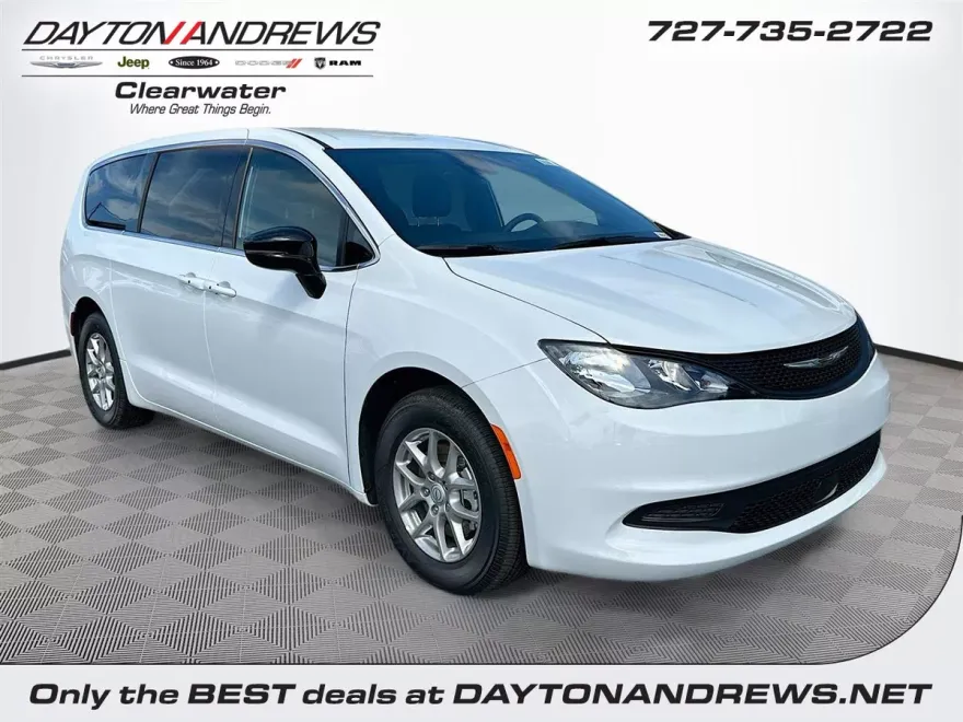 2026 Chrysler Voyager LX photo 1