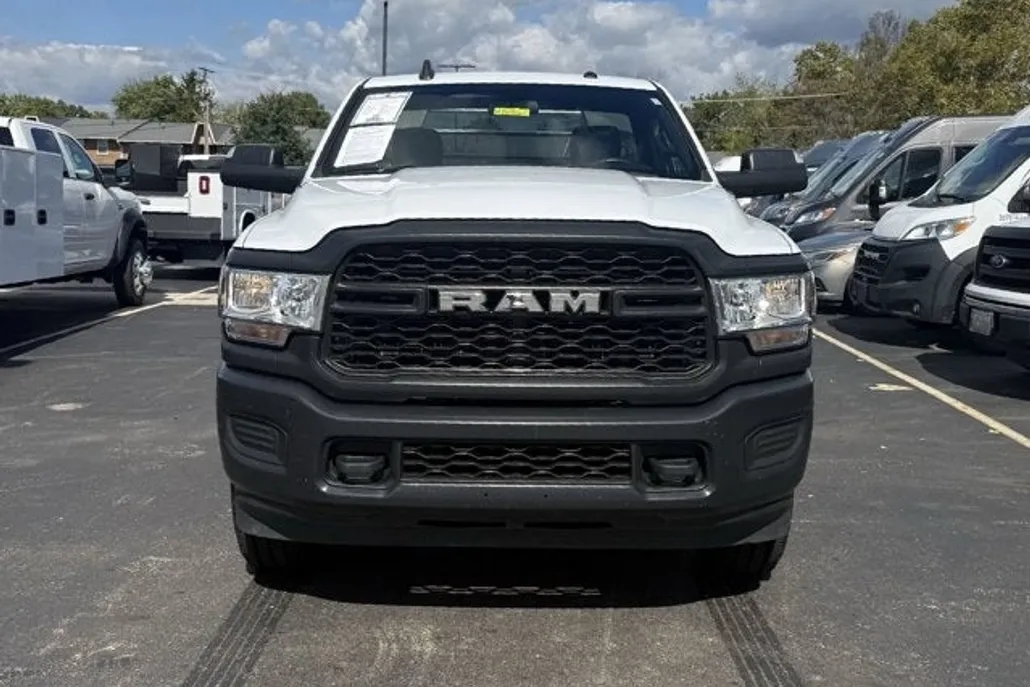 2022 Ram 3500 Tradesman photo 1