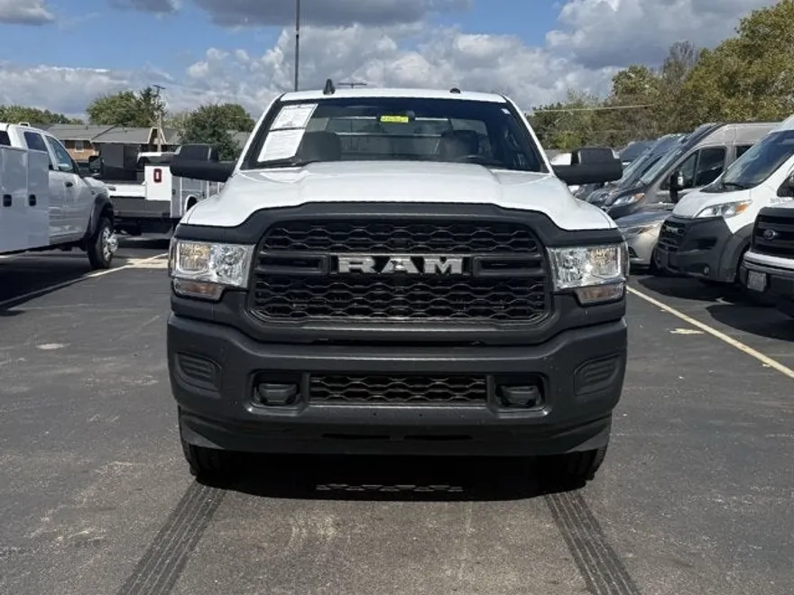2022 Ram 3500 Tradesman photo 1