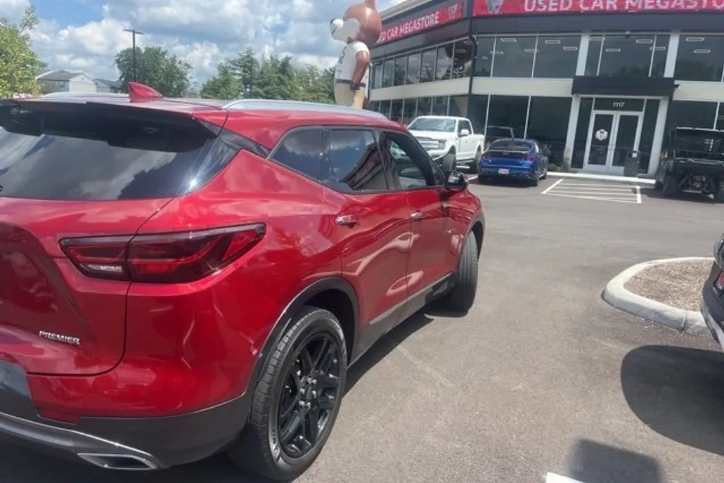 2023 Chevrolet Blazer Premier photo 1