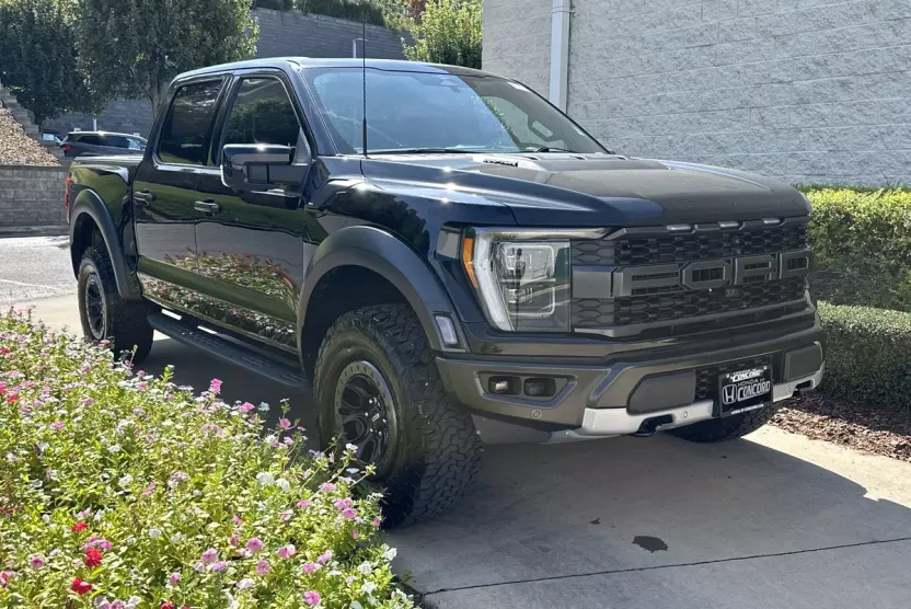 2023 Ford F-150 Raptor photo 1