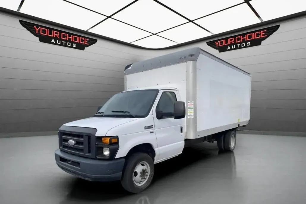 2014 Ford E-350 photo 1