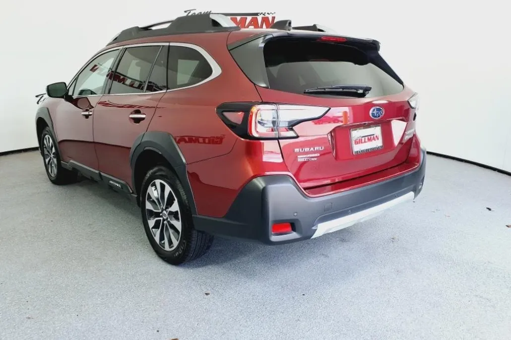 2024 Subaru Outback Touring XT photo 1