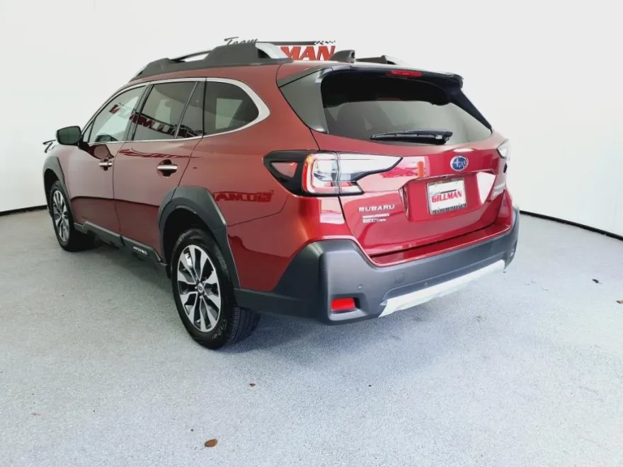 2024 Subaru Outback Touring XT photo 1
