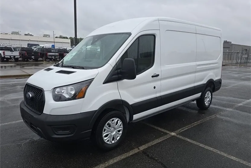 2025 Ford Transit photo 1