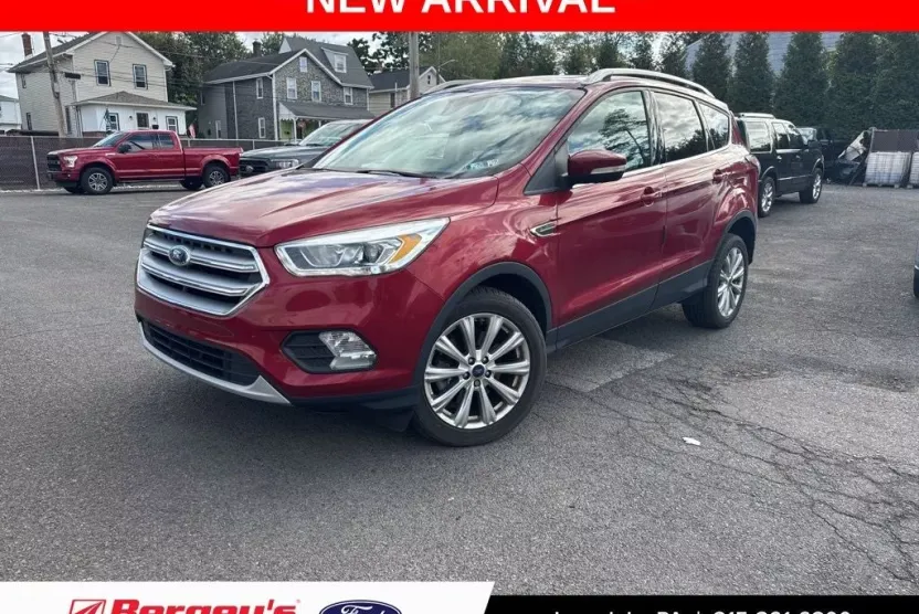 2017 Ford Escape Titanium photo 1