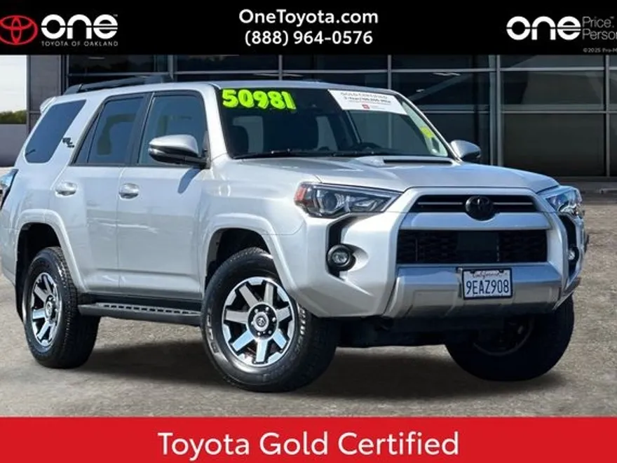 2023 Toyota 4Runner TRD Off-Road Premium photo 1