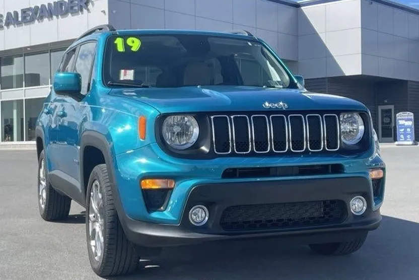 2019 Jeep Renegade Latitude photo 1