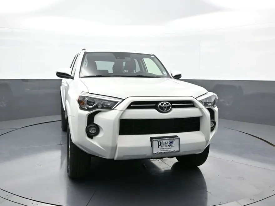 2023 Toyota 4Runner SR5 photo 1