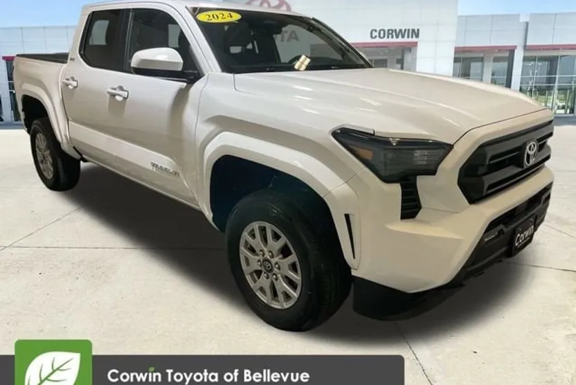 2024 Toyota Tacoma SR5 photo 1