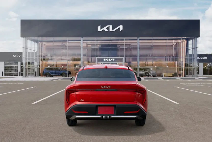 2025 Kia K4 LXS photo 1