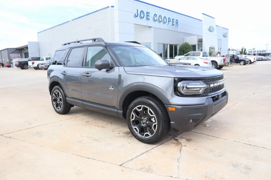 2025 Ford Bronco Sport Outer Banks photo 1