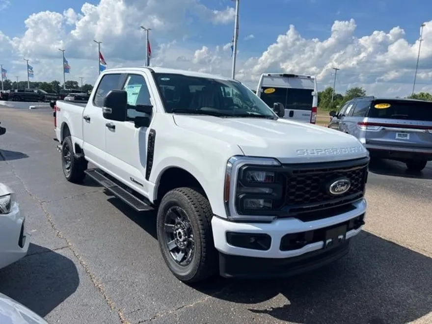 2025 Ford F-250 photo 1