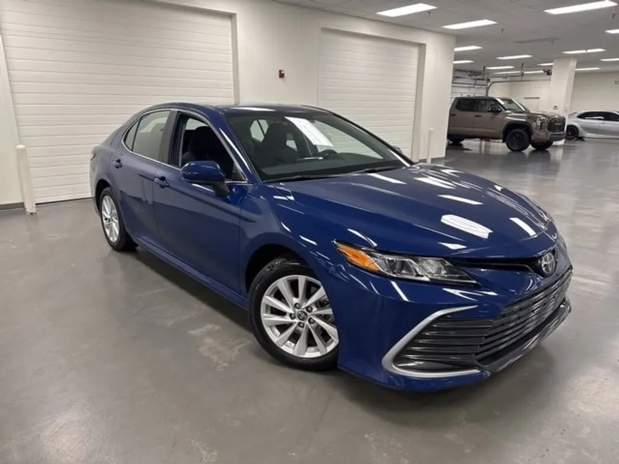 2024 Toyota Camry LE photo 1