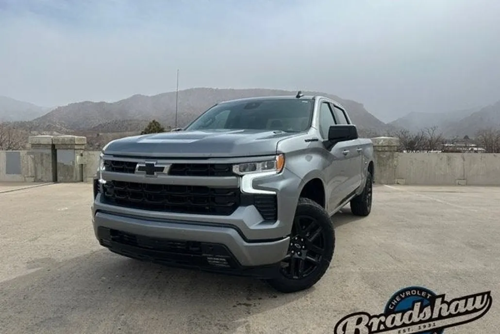 2025 Chevrolet Silverado 1500 RST photo 1
