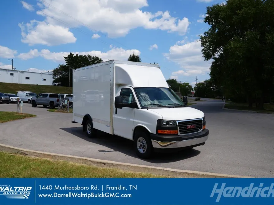 2024 Gmc Savana Cutaway photo 1