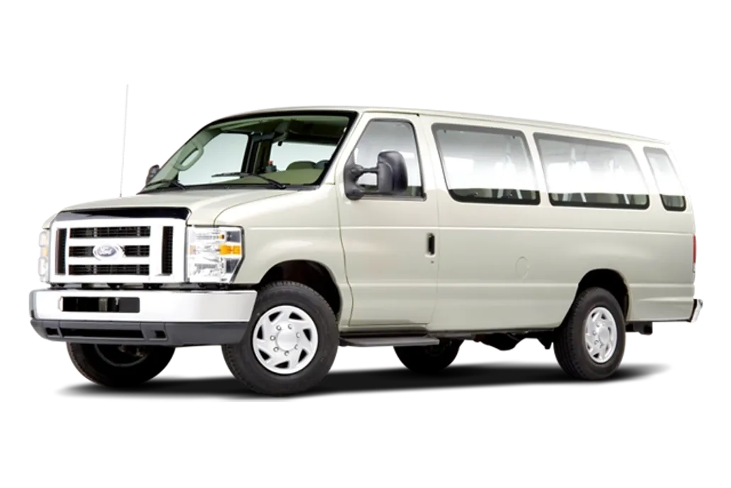 2008 Ford E-350 photo 1