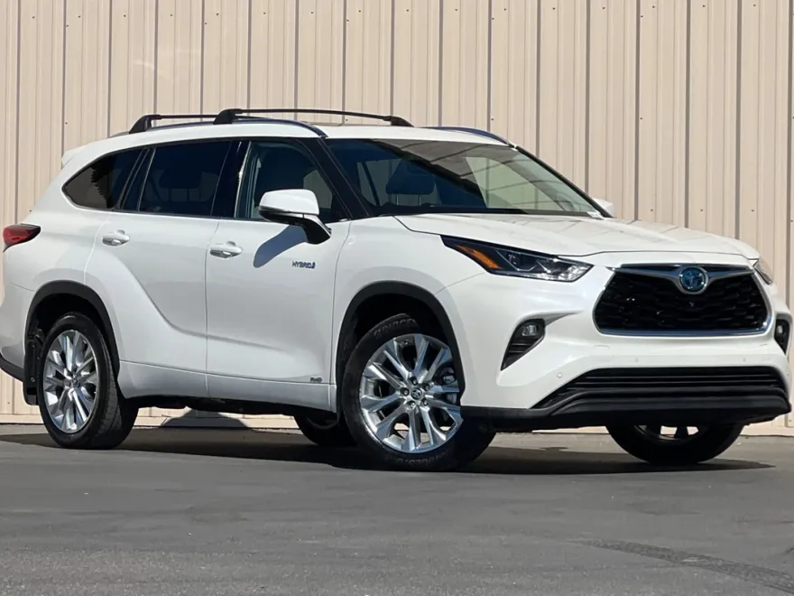2021 Toyota Highlander Hybrid Limited photo 1
