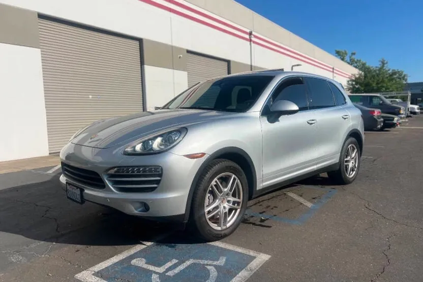 2014 Porsche Cayenne photo 1