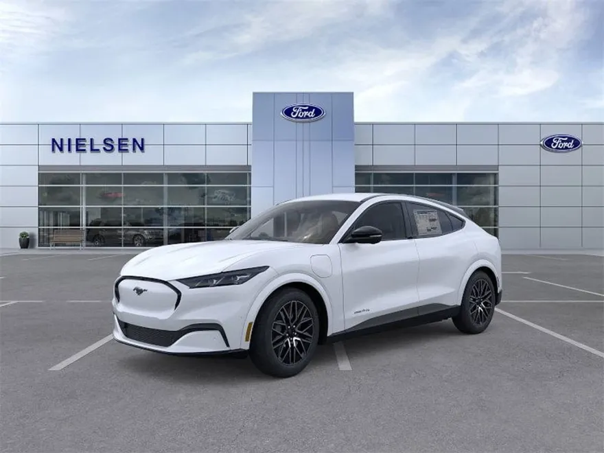 2025 Ford Mustang Mach-E Premium photo 1