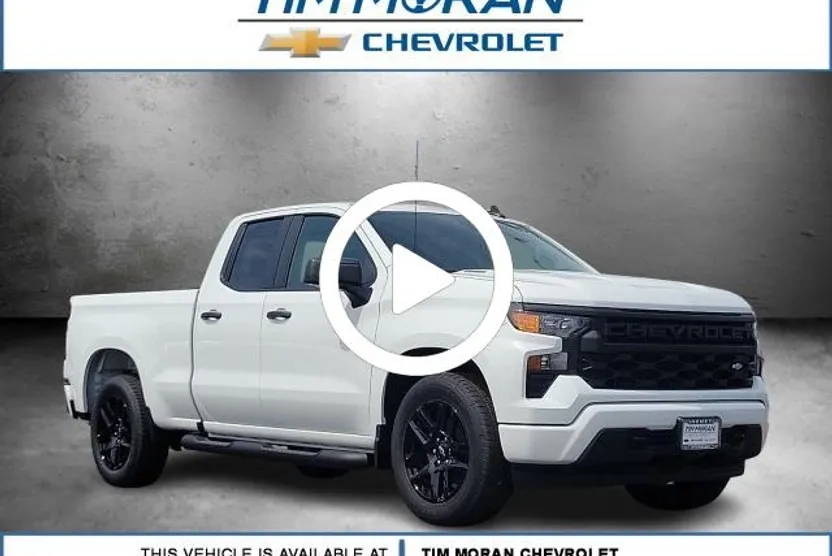 2026 Chevrolet Silverado 1500 Custom photo 1