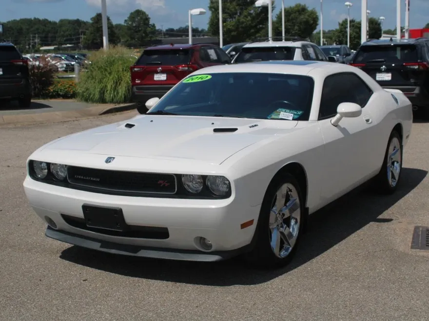 2010 Dodge Challenger R/T photo 1