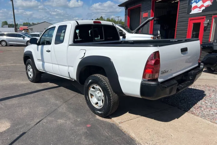 2015 Toyota Tacoma V6 photo 1