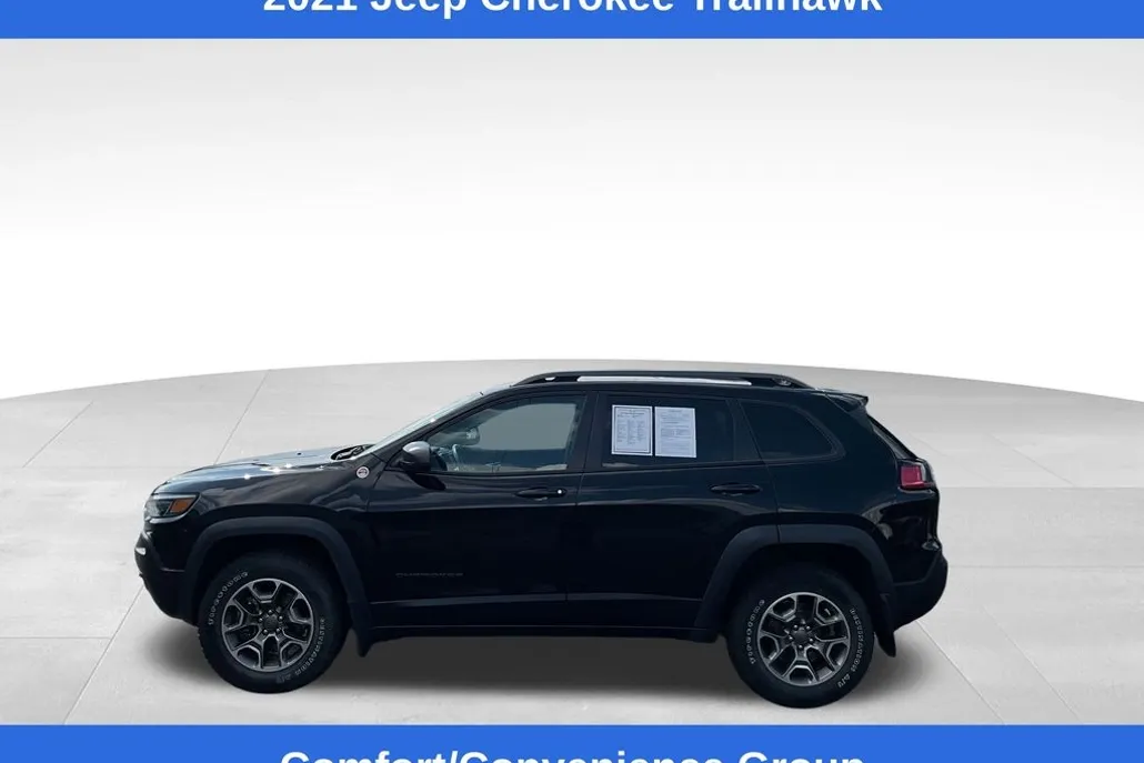 2021 Jeep Cherokee Trailhawk photo 1