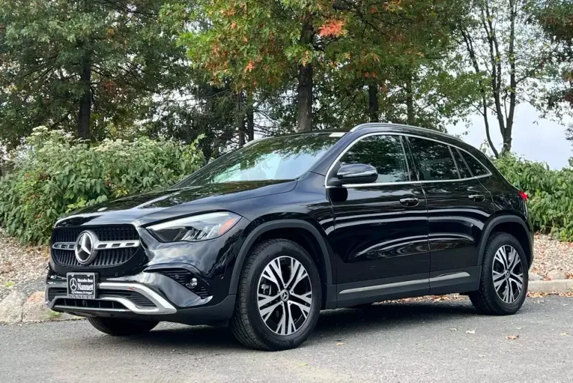 2025 Mercedes Benz GLA 250 4MATIC photo 1