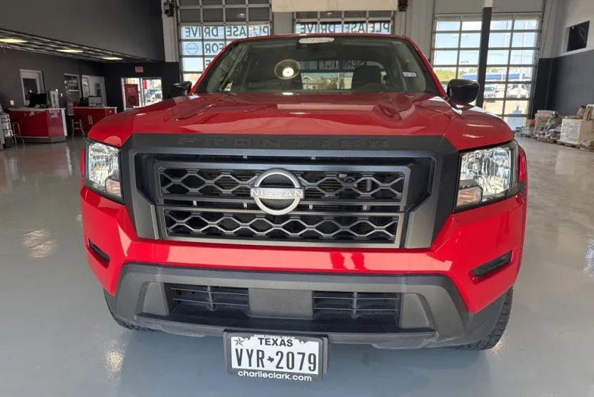 2022 Nissan Frontier S photo 1