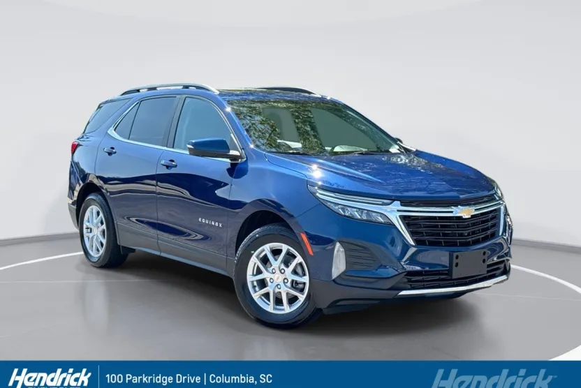 2022 Chevrolet Equinox LT photo 1