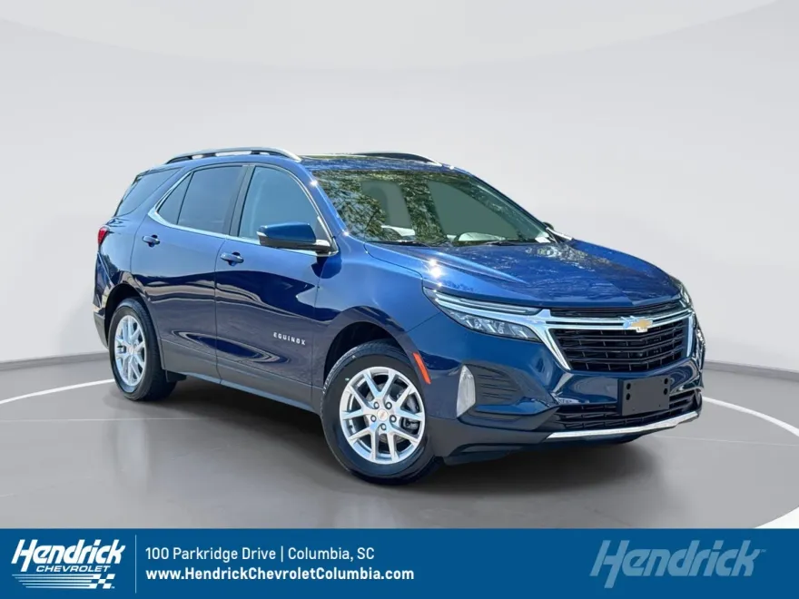 2022 Chevrolet Equinox LT photo 1