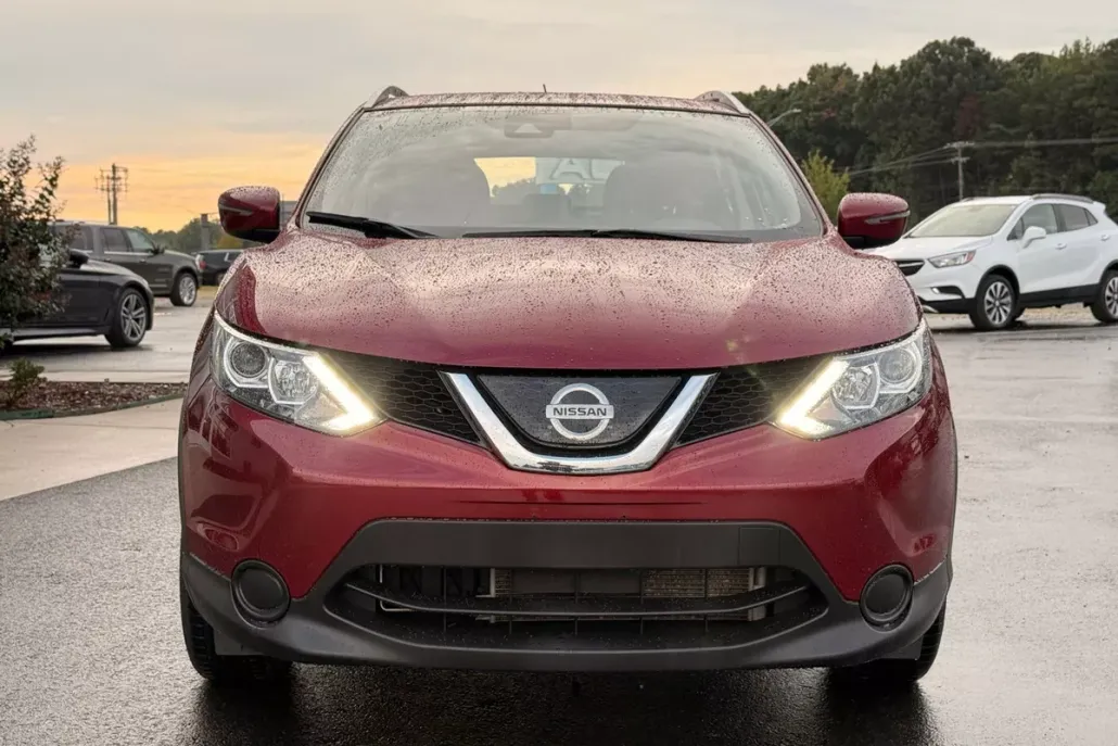 2019 Nissan Rogue Sport SV photo 1