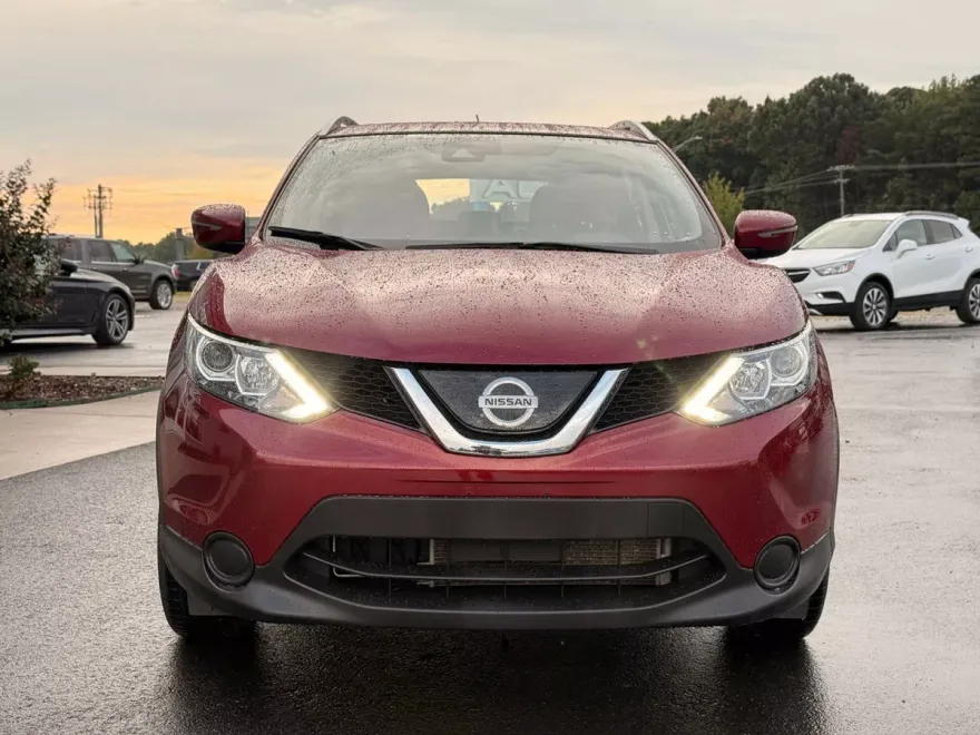 2019 Nissan Rogue Sport SV photo 1