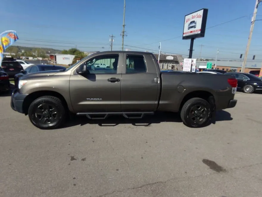 2013 Toyota Tundra SR5 photo 1