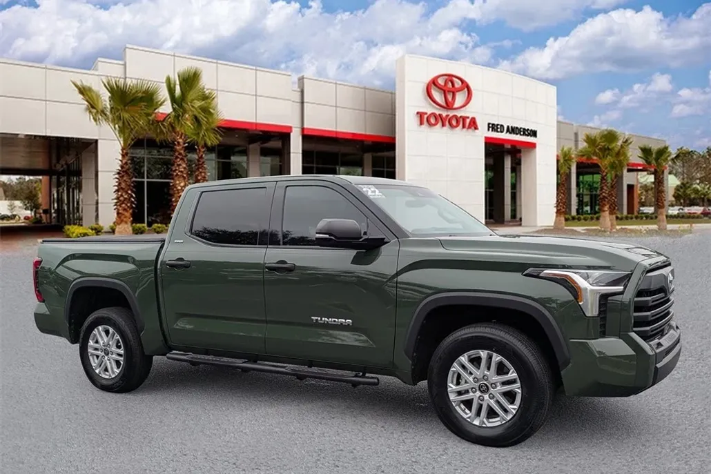 2022 Toyota Tundra SR5 photo 1