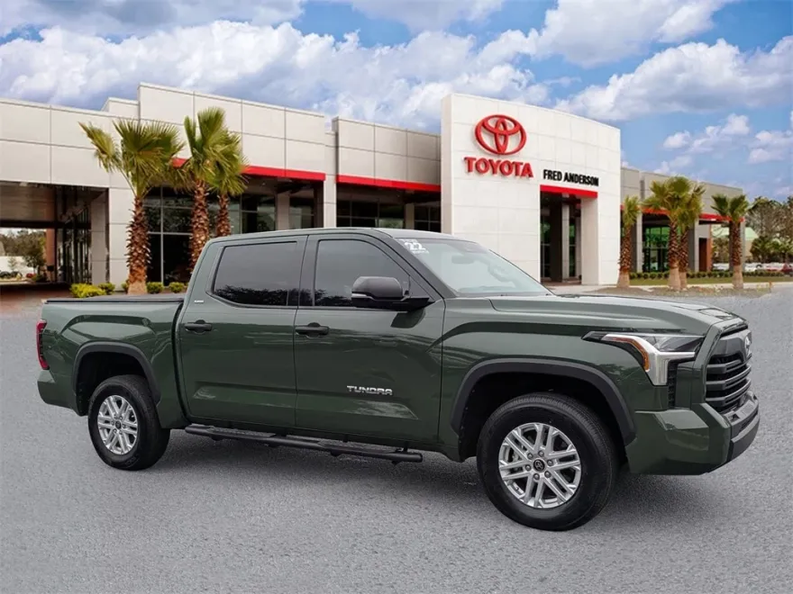 2022 Toyota Tundra SR5 photo 1