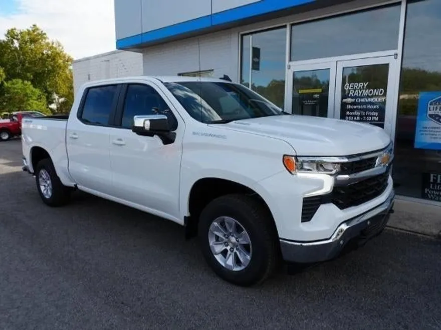 2026 Chevrolet Silverado 1500 LT photo 1