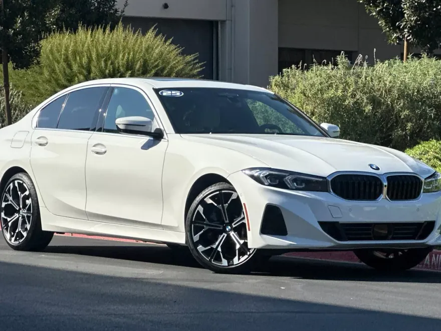 2025 Bmw 330i photo 1