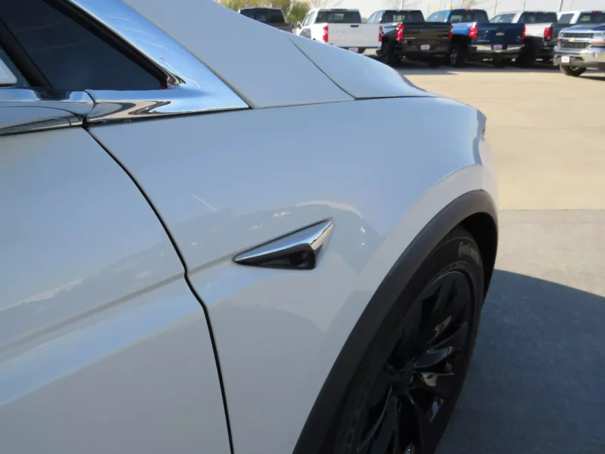 2017 Tesla Model X 100D photo 34